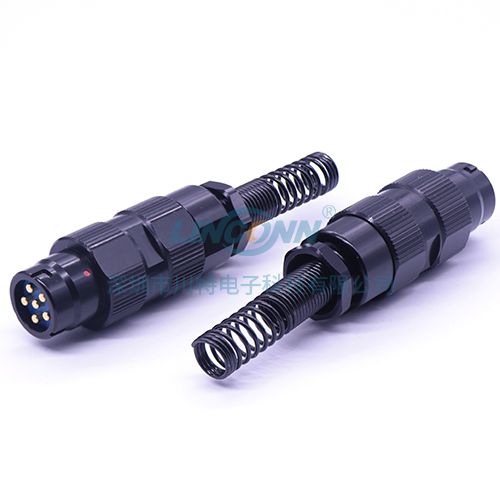 音频连接器5/6芯母插头